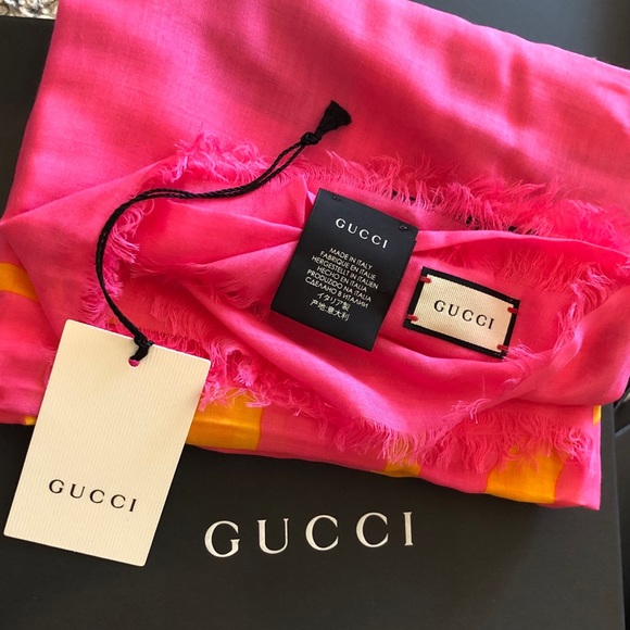 Brand New 💯% Authentic GUCCI  SCARF - Picture 2 of 7